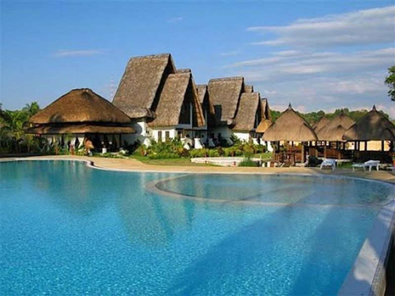 Dulcinea Hotel And Suites Мактан Экстерьер фото